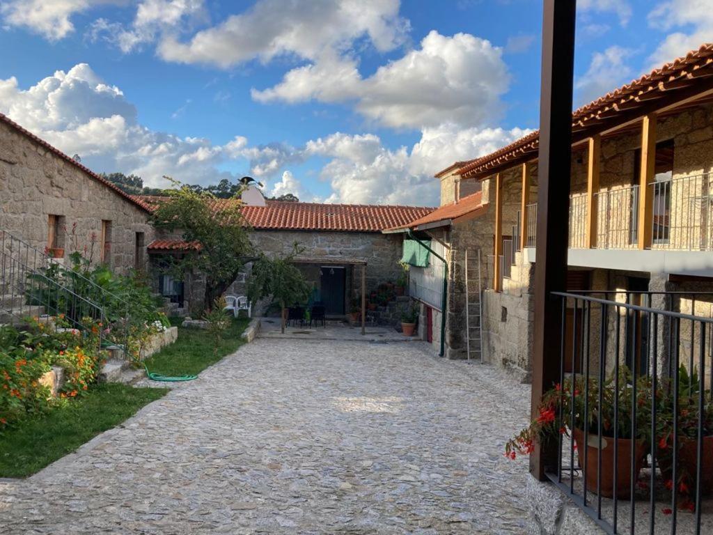 Quinta Do Pinheiro Βίλα Γκιμαράες Εξωτερικό φωτογραφία