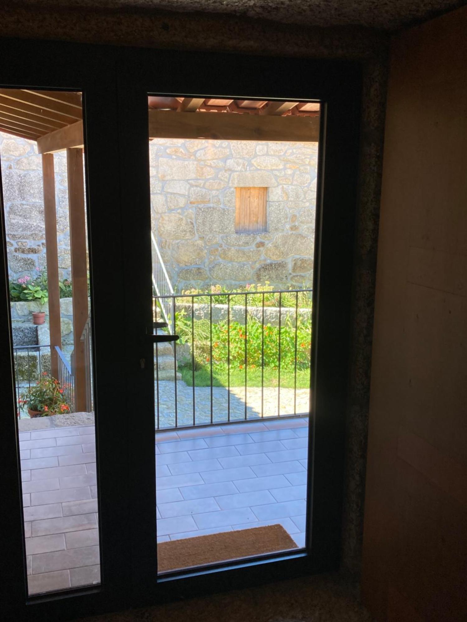Quinta Do Pinheiro Βίλα Γκιμαράες Δωμάτιο φωτογραφία